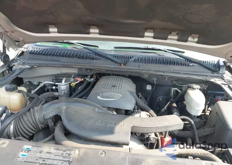 2004 Chevrolet Tahoe Ls z USA, uszkodzony, nr VIN 1GNEC13V74J221726